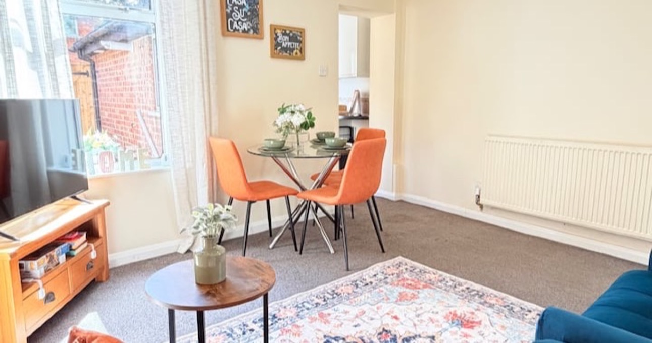 Banbury property interior - photo 2