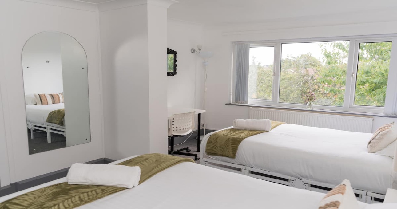 Living room in Coventry property