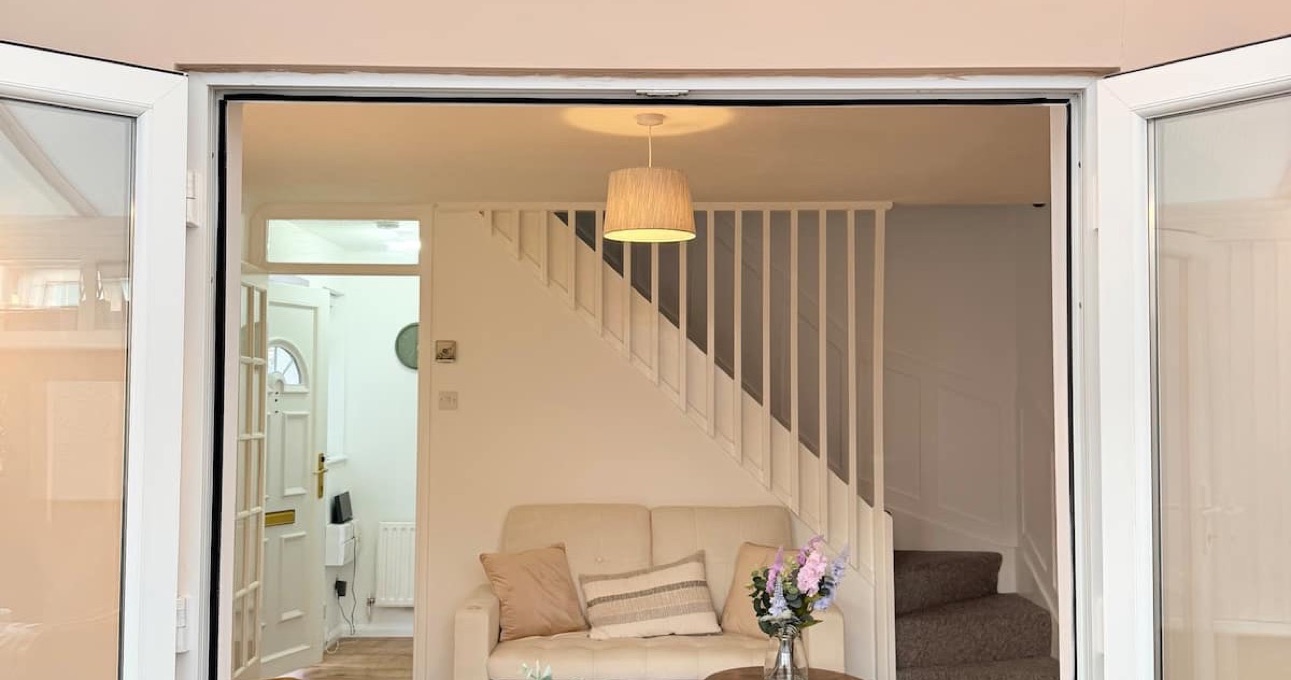 Luton property interior - photo 2