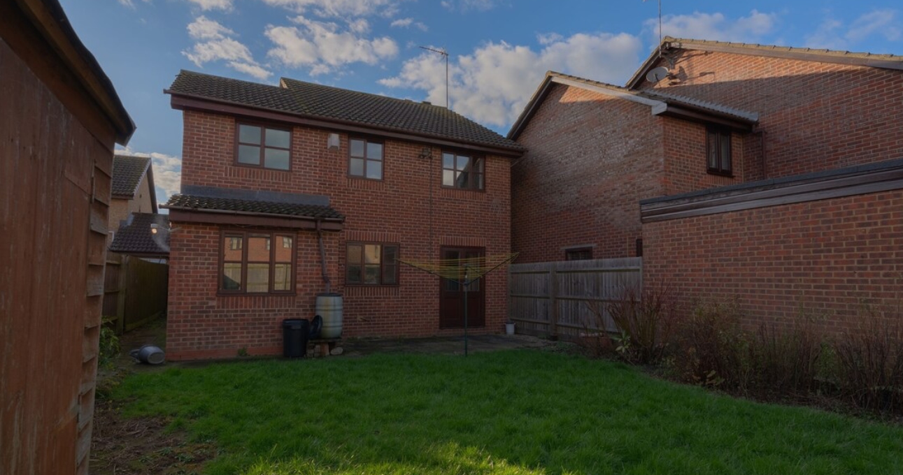 Additional living space in Banbury furnished house