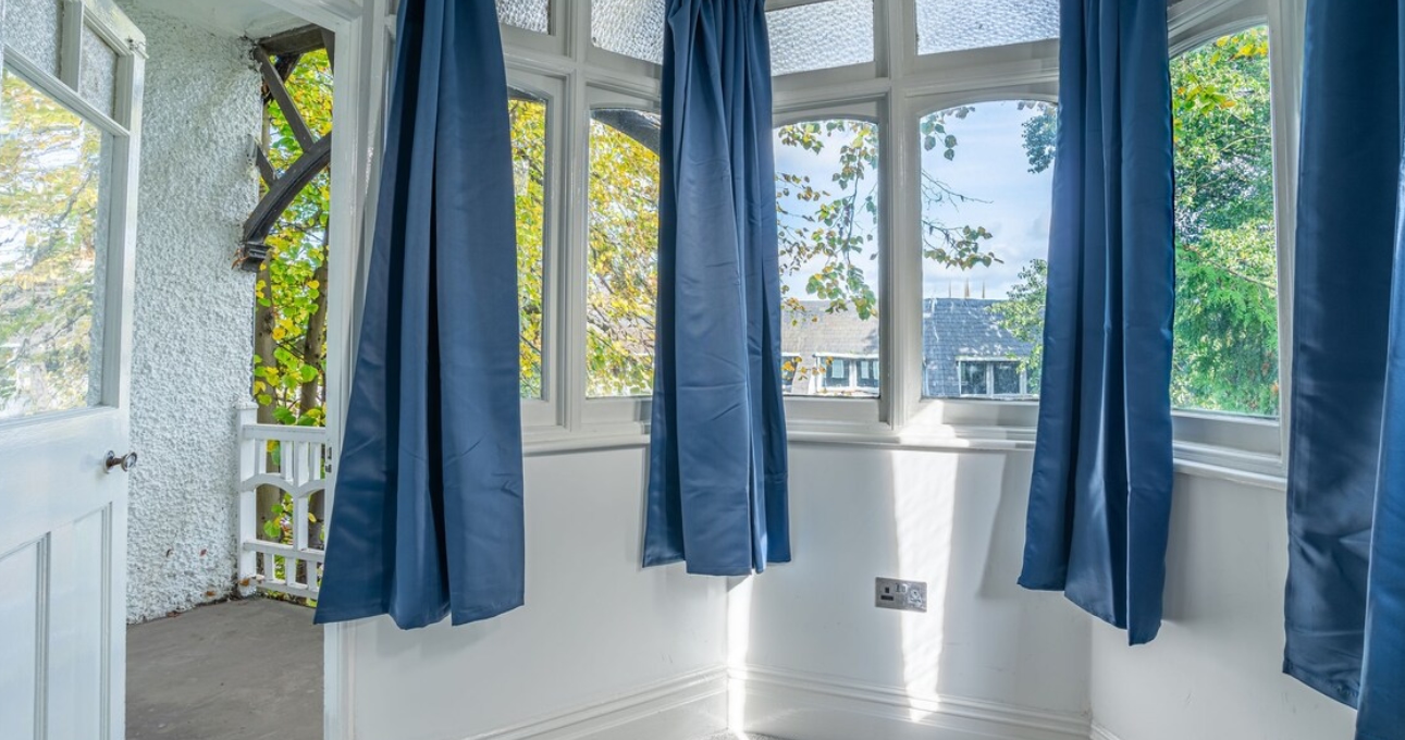 Bedroom 4 in Bloxham furnished house Banbury